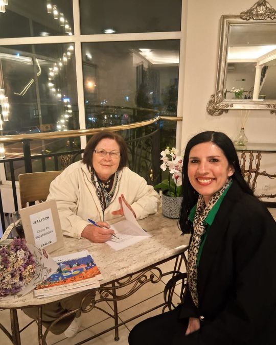 Noite de Autógrafos